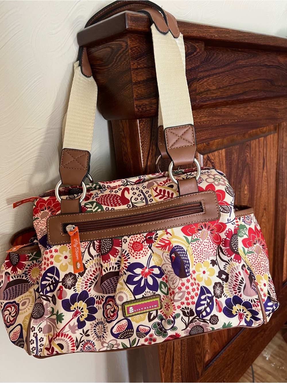 Lily Bloom Pretty Recycled 3 Section, Orange Lining, Shoulder Purse, good cond.